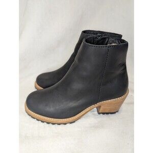 Sz 7 Patina Ankle Bootie Black Leather EUC